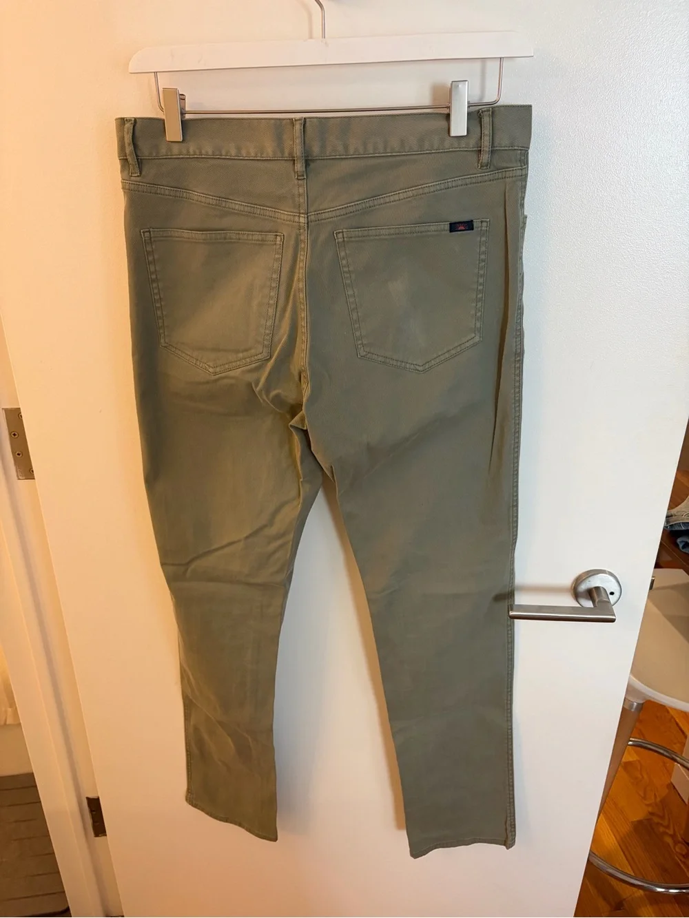 Faherty Slim Straight Jeans in Olive